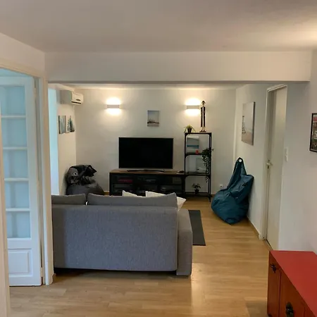 T2 En Rez-de-jardin En Plein Coeur De Les Maures Holiday home *