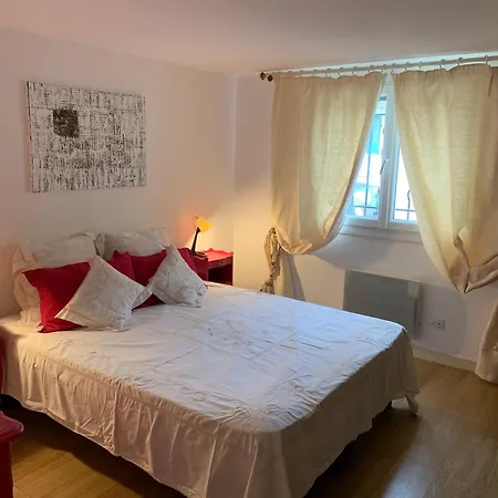 T2 En Rez-de-jardin En Plein Coeur De Les Maures